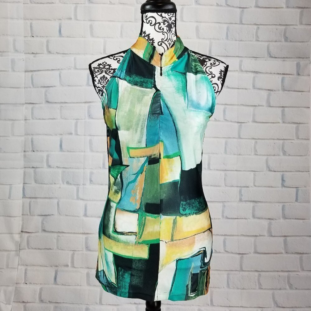 La Squadra zip front sleeveless geo print top sz s
